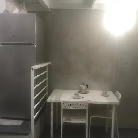 アパート Casa Verginelle Short Lets カターニア